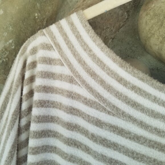 THYME AND HONEY Crewneck Sweater with Gray/White Stripes Winter Staples Soft - Picture 3 of 6